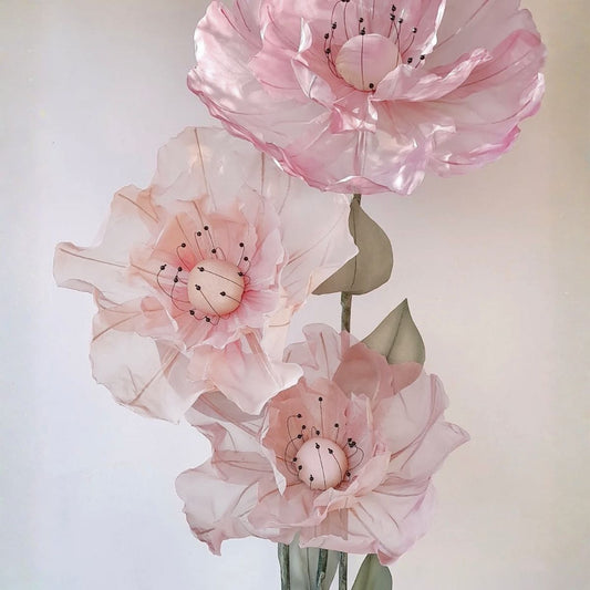 FLORES GIGANTES DE TELA |ARRIENDO & PRODUCCIÓN