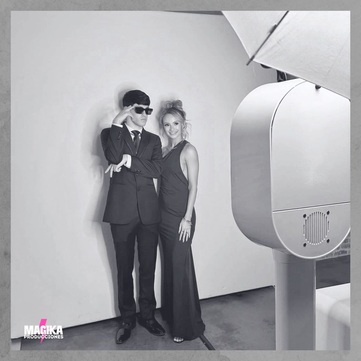 Servicio premium de cabina de fotos para eventos de alta calidad en chile